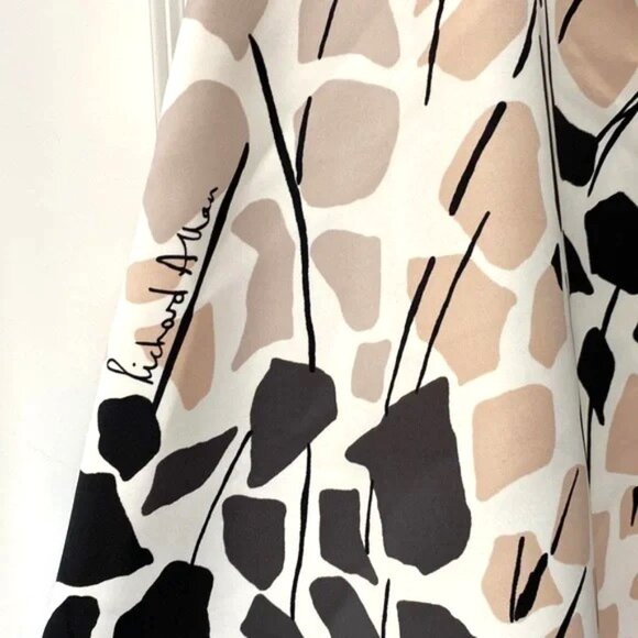 H&M & Richard Allen Skirt - Picture 4 of 7